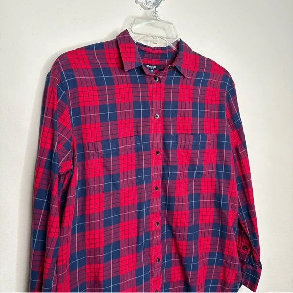 Madewell red and blue checkered plaid button down shirt - Picture 3 of 8